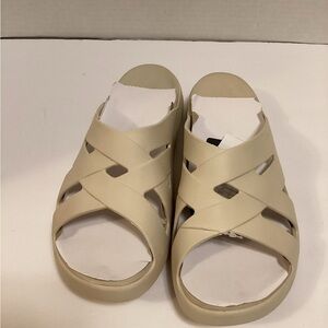 Crocs Getaway Weave Slide- Sandstone NWT